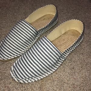 Men’s Size 11 Shoes!